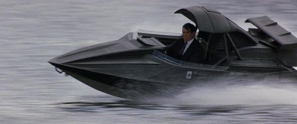 Q-Boat-James-Bond2