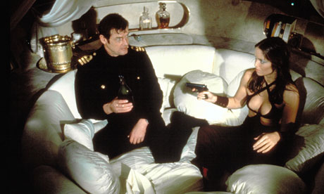 Roger-Moore-and-Barbara-B-007