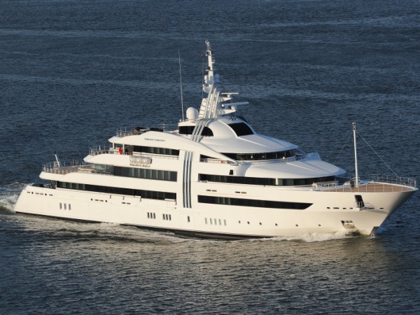 El superyate Vibrant Curiosity de Nuvolari & Lenard