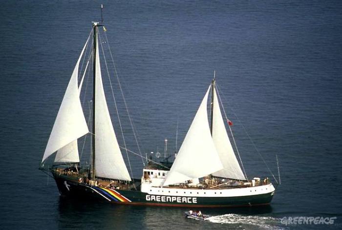 Rainbow Warrior under full sail after being re-fitted in Jacksonville, USA.