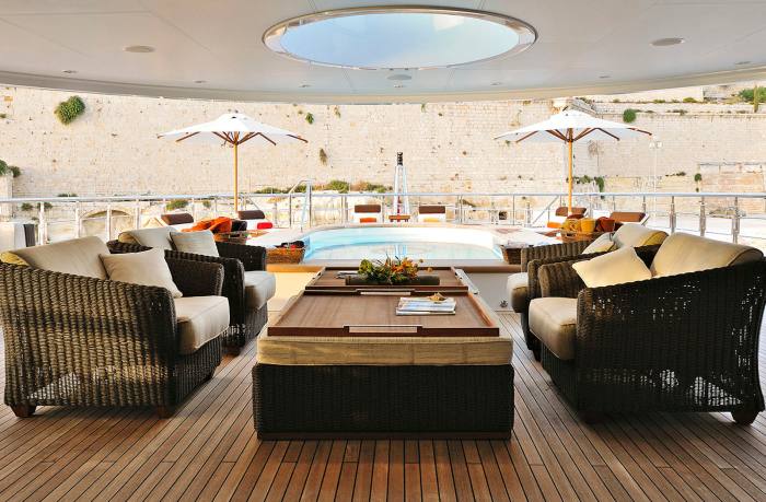 yates-lujo-mega-yates-acero-quatro-cubiertas-26305-3319665