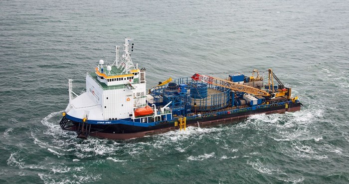 Stemat-Spirit-Installs-Third-Export-Cable-at-London-Array-UK