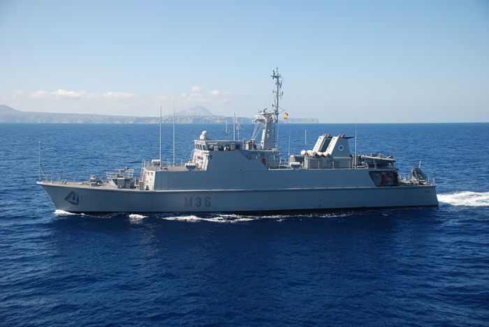 Cazaminas español, clase Segura https://es.wikipedia.org/wiki/Clase_Segura ; con licencia CC, obtenida aquí