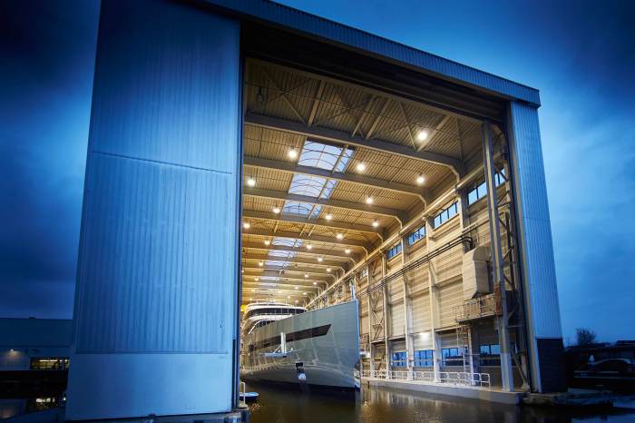 01-Feadship-Savannah-launch