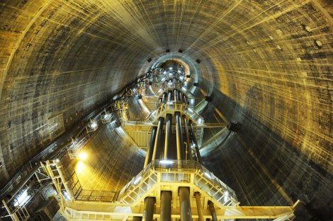 troll-a-the-tallest-structure-ever-moved-by-mankind-4