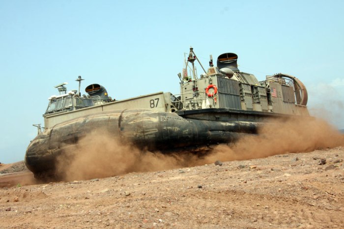 lcac_12