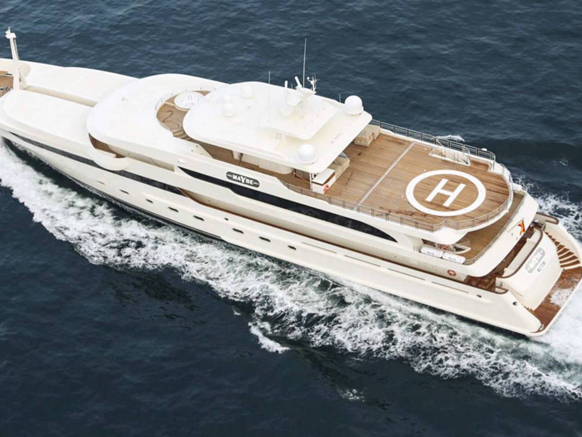 El Maybe, el mayor yate diseñado y construido en España