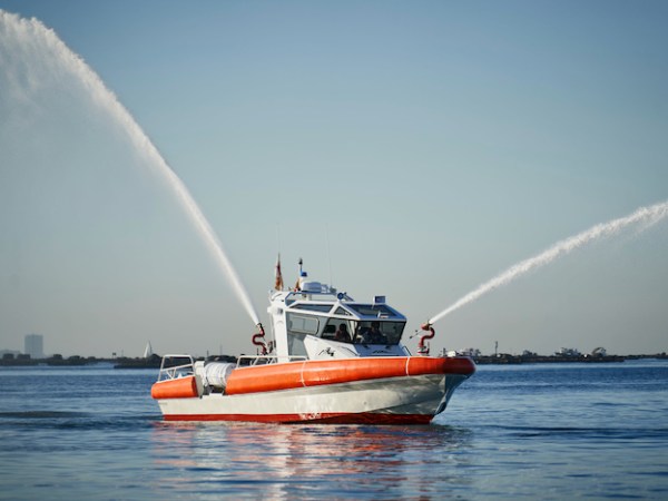 La embarcación contraincendios AISTER MZ12