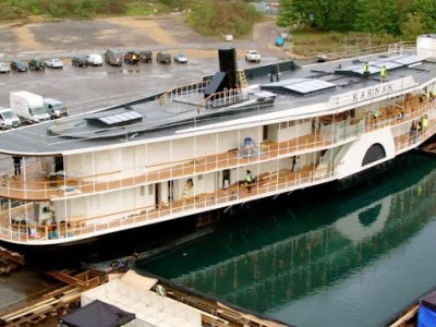 El “falso” Karnak de Muerte en el Nilo, un barco sobre raíles