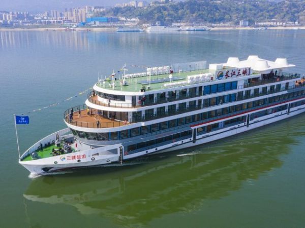 Yangtze River Three Gorges 1, el crucero fluvial eléctrico más grande del mundo