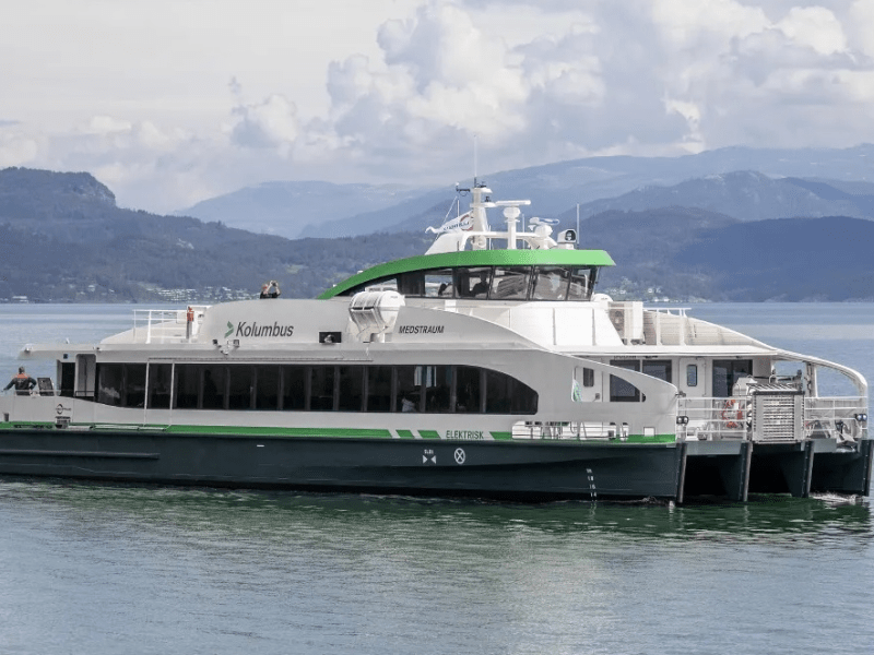 El MS Medstraum, el primer ferry 100% eléctrico, Ship of the Year del 2022 en Noruega