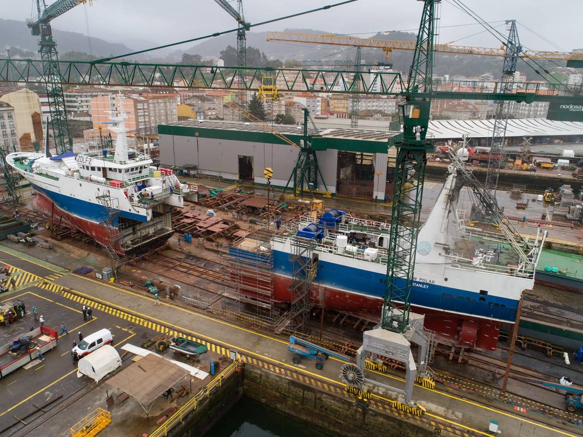 Vídeo: Así se alarga un arrastrero casi 15 metros en tiempo récord