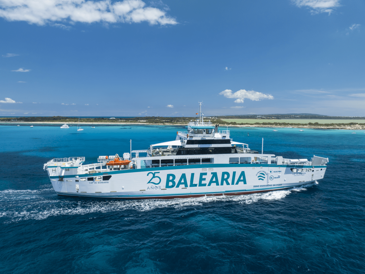 El Cap de Barbaria, el primer ferry eléctrico de España de pasaje y carga con emisiones cero en puerto, Construcción Naval Destacada del año 2023 en España
