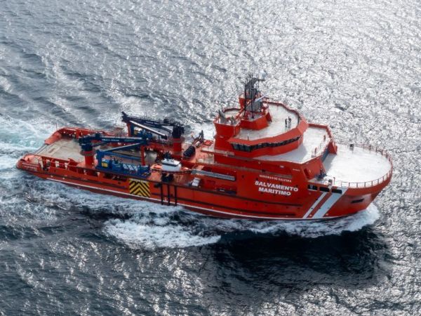 El Heroínas de Sálvora, el buque más moderno de la flota de Salvamento Marítimo, Construcción Naval Destacada del año 2024 en España
