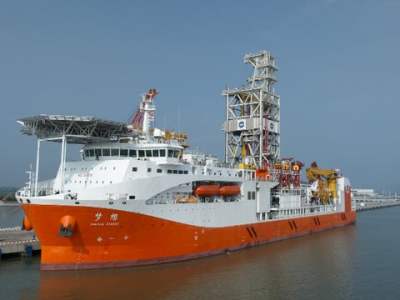 El Meng Xiang, el buque perforador con el que China quiere atravesar el Moho