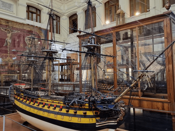 ¿Turismo naval? Explora más de 50 opciones museísticas en España para disfrutar en tus vacaciones