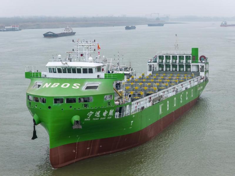 El Ning Yuan Dian Kun (2025), el portacontenedores 100% eléctrico más grande del mundo